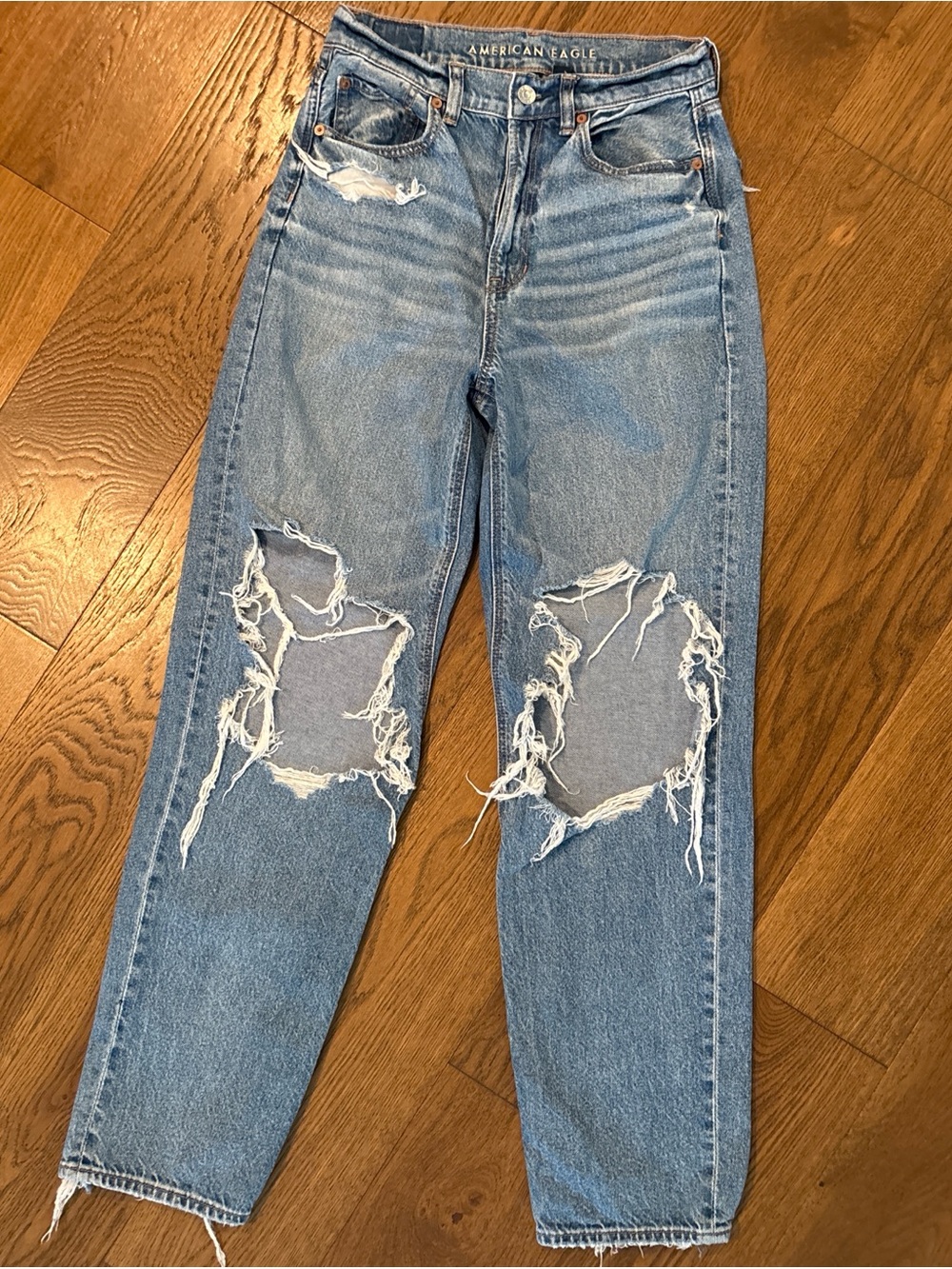 American Eagle Outfitters High-Rise Ripped Baggy Straight Jeans - Light Blue